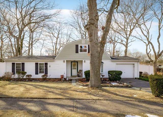 Property at 16 College Hills Dr, Farmingville, NY 11738, 3 beds, 1.5 baths