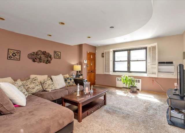 Property at 56-09 Douglaston Pkwy Unit 1st Fl, Douglaston, NY 11362, 2 beds, 1 bath