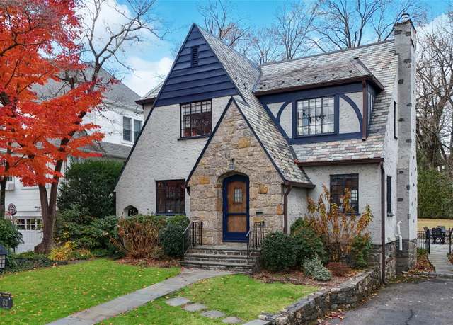 Property at 53 Fernwood Rd, Larchmont, NY 10538, 4 beds, 3 baths