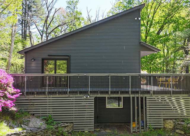 Property at 182 Rio Dam Rd, Glen Spey, NY 12737, 2 beds, 3 baths