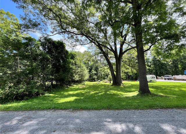 Property at 10 Dimiceli St, New Windsor, NY 12553