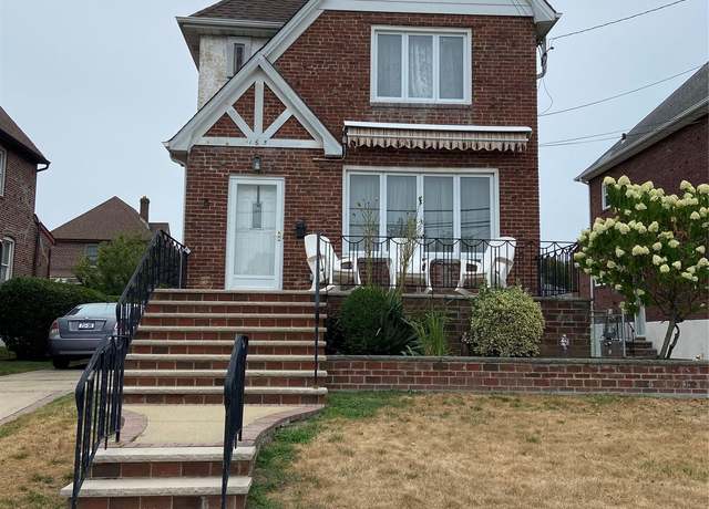 Property at 165 Westminster Rd, Lynbrook, NY 11563, 3 beds, 2.5 baths