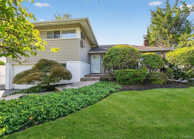 Property at 1508 Sylvia Ln, East Meadow, NY 11554, 3 beds, 2 baths