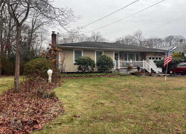 Property at 153 Auborn Ave Ave, Shirley, NY 11967, 3 beds, 1.5 baths