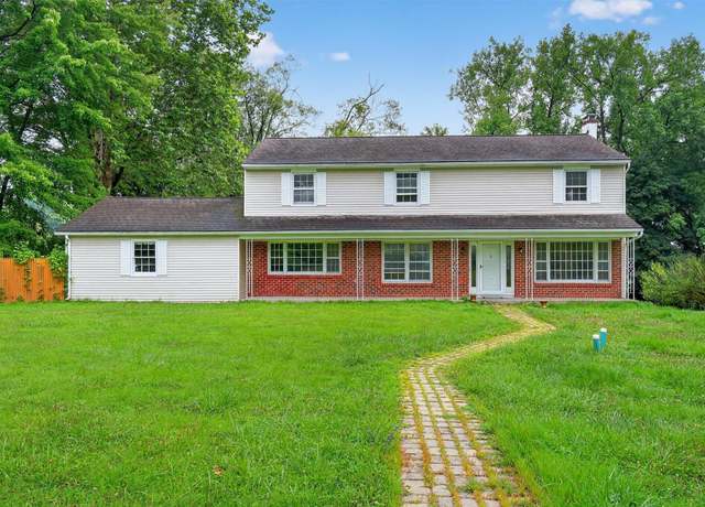 Property at 1 Miron Dr, Poughkeepsie, NY 12603, 5 beds, 2.5 baths