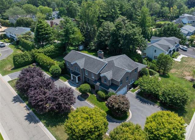 Property at 27 Hemlock Rd, Manhasset, NY 11030, 5 beds, 5.5 baths