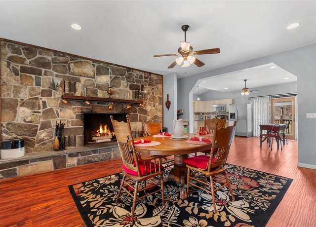 Property at 391 Scotchtown Collabar Rd, Middletown, NY 10941, 4 beds, 1.5 baths