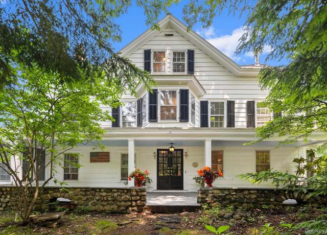 Property at 27 Bedford Rd, Pleasantville, NY 10570, 5 beds, 4 baths
