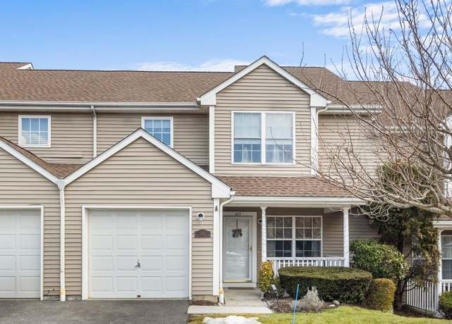 Property at 103 Sparrow Ridge Rd, Carmel, NY 10512, 2 beds, 2.5 baths