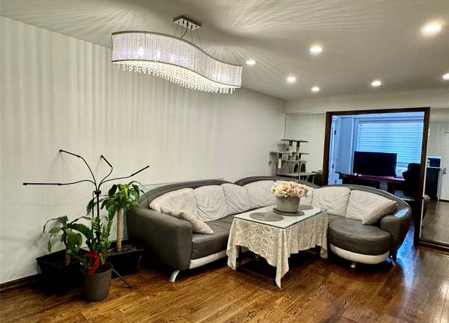 Property at 2121 Shore Pkwy Unit 4P, Brooklyn, NY 11214, 2 beds, 1 bath
