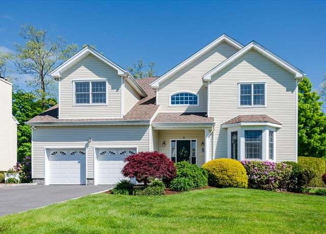 Property at 26 Hynard Pl, Baldwin Place, NY 10505, 5 beds, 4 baths