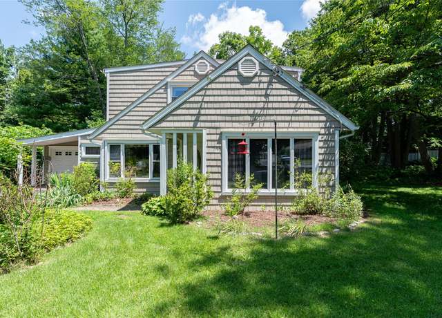 Property at 94 East Way, Mount Kisco, NY 10549, 4 beds, 1.5 baths