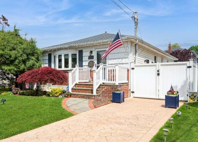 Property at 75 Massachusetts Ave, Massapequa, NY 11758, 3 beds, 1.5 baths