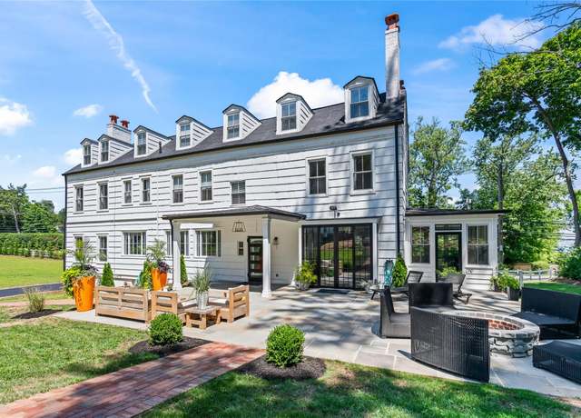 Property at 77 Cove Rd, Oyster Bay Cove, NY 11771, 6 beds, 5 baths