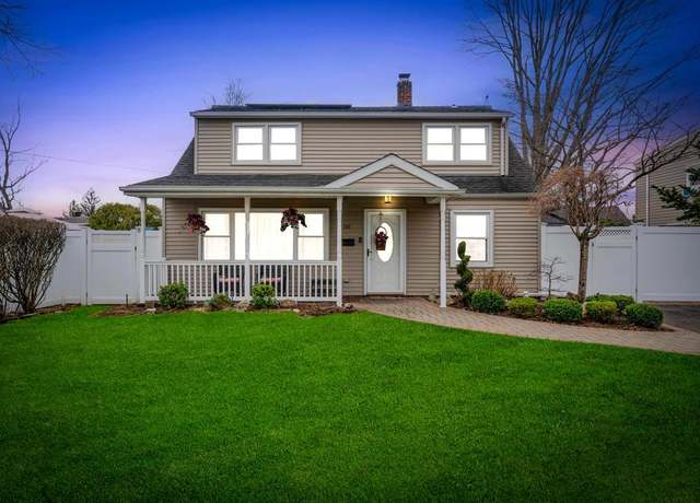 Property at 50 Morning Glory Rd, Levittown, NY 11756, 3 beds, 2 baths