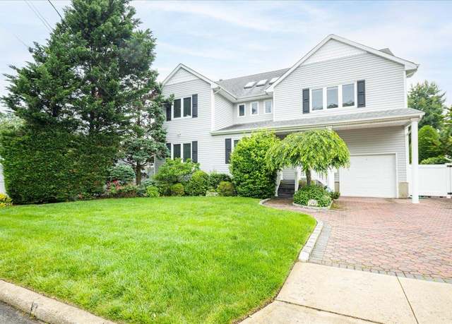 Property at 1360 Powell Ave, Merrick, NY 11566, 5 beds, 3.5 baths