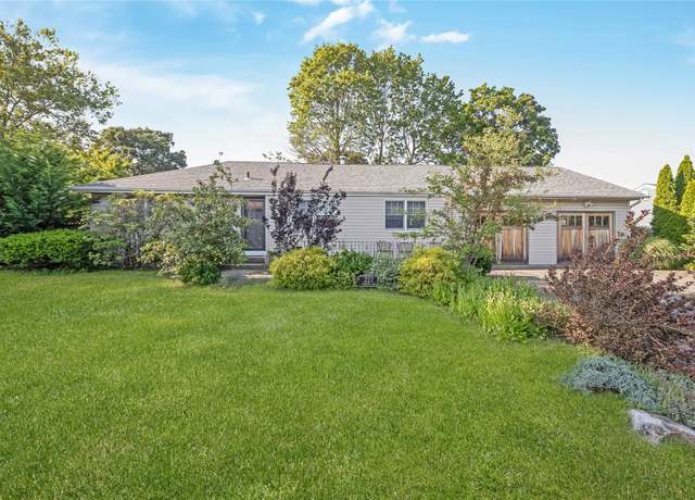 Property at 227 Toronto Ave, Massapequa, NY 11758, 3 beds, 2 baths