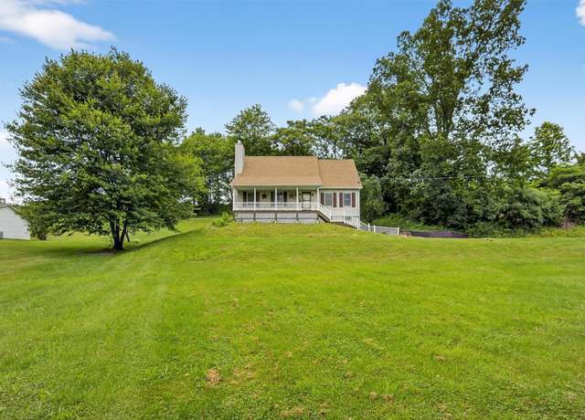 Property at 477 Drexel Dr, Pine Bush, NY 12566, 3 beds, 3 baths