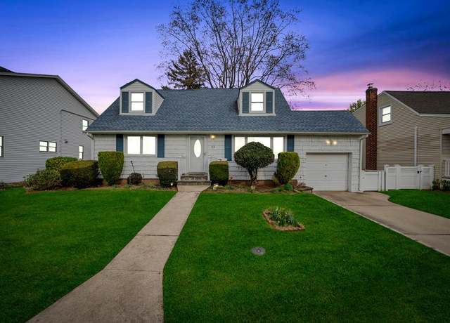 Property at 24 Valley Ln, Hicksville, NY 11801, 4 beds, 2 baths