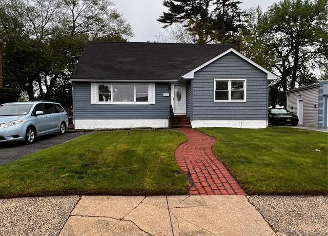 Property at 97 Hungry Harbor Rd, Valley Stream, NY 11581, 5 beds, 3 baths