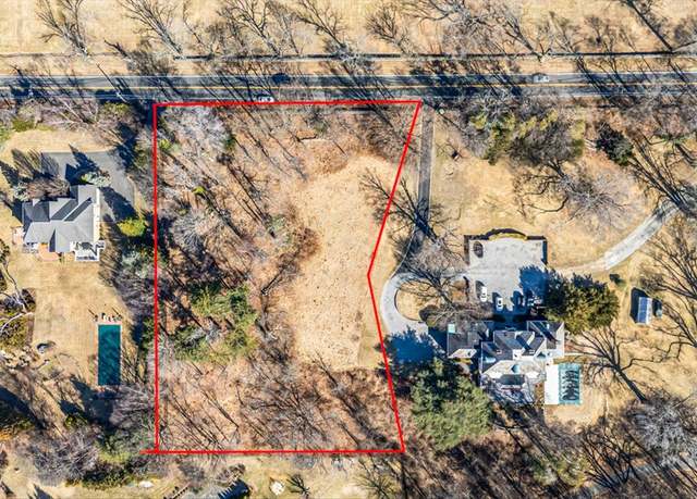 Property at 147 Dosoris Ln, Glen Cove, NY 11542