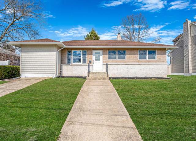 Property at 931 N Broome Ave, Lindenhurst, NY 11757, 3 beds, 1 bath