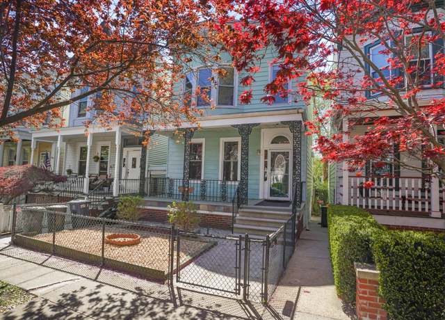 Property at 324 E 239th St, Bronx, NY 10470, 4 beds, 1.5 baths