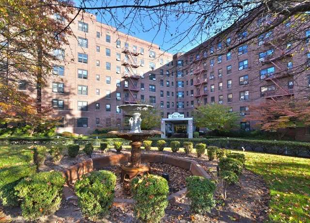 Property at 84-01 Main St #525, Briarwood, NY 11435, 2 beds, 1 bath