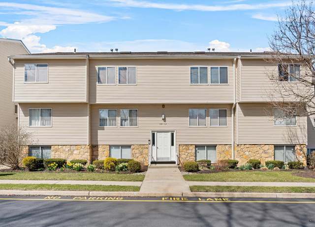 Property at 25 College Ave #110, Nanuet, NY 10954, 2 beds, 2 baths