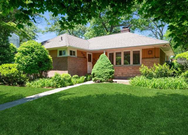 Property at 243 Taylor Rd, West Hempstead, NY 11552, 3 beds, 1.5 baths