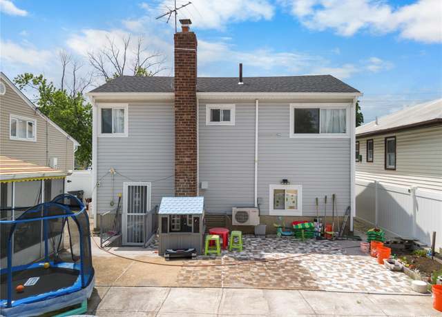 Property at 7-11 123, College Point, NY 11356, 3 beds, 3 baths