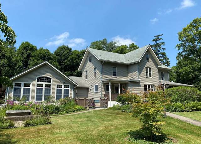 Property at 614 Bedford Rd, Armonk, NY 10504, 4 beds, 3 baths