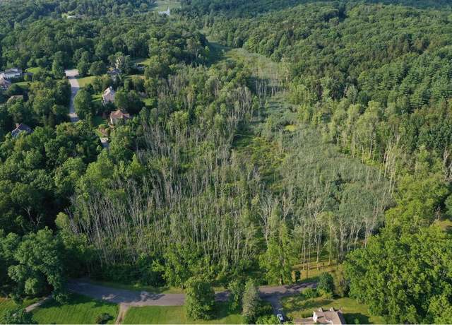 Property at 2 Nichris Ln, Staatsburg, NY 12580