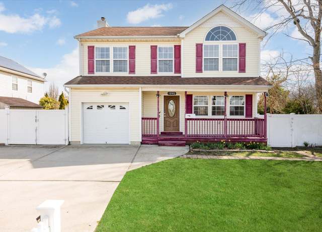Property at 1040 Wellwood Ave, West Babylon, NY 11704, 4 beds, 4 baths