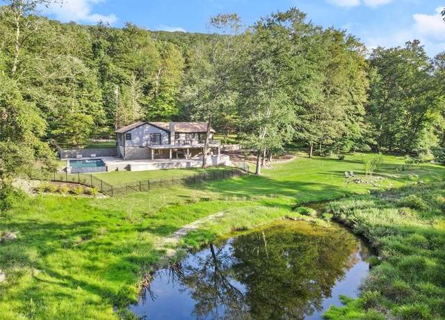 Property at 135 Bell Hollow Rd, Putnam Valley, NY 10579, 3 beds, 3 baths