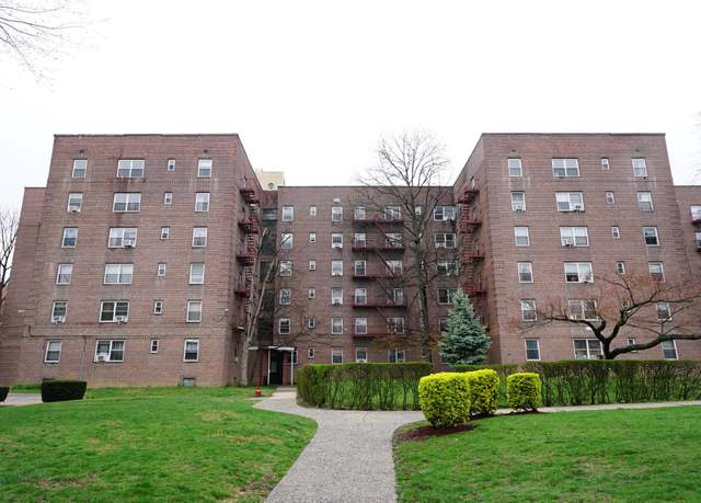 Property at 147-31 38th Ave Unit A33, Flushing, NY 11354, 1 bath