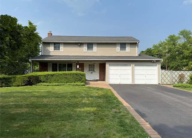 Property at 54 Longstreet Dr, Lake Grove, NY 11755, 4 beds, 2.5 baths