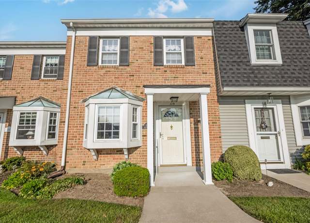 Property at 115 Harbor South #115, Amityville, NY 11701, 2 beds, 2.5 baths