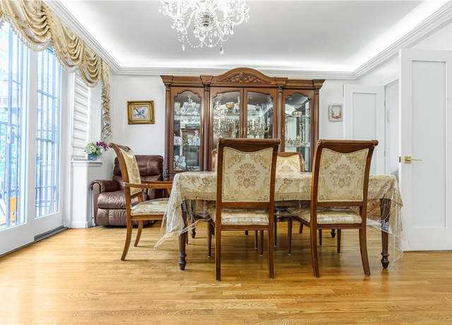 Property at 764 Kent Ave #2, Brooklyn, NY 11249, 3 beds, 2 baths