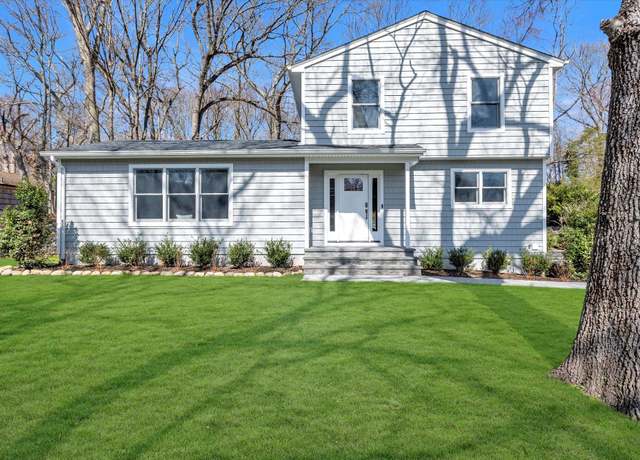 Property at 265 Woodbury Rd, Huntington, NY 11743, 4 beds, 2.5 baths