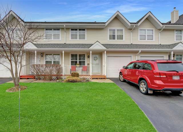 Property at 12 Summerfield Cir, Central Islip, NY 11722, 2 beds, 2.5 baths
