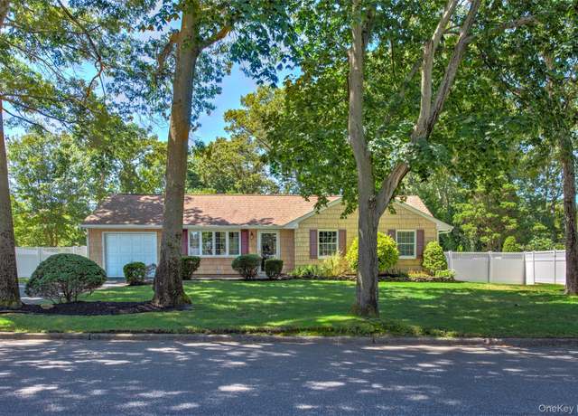 Property at 20 Sandpiper Ln, Coram, NY 11727, 3 beds, 2 baths