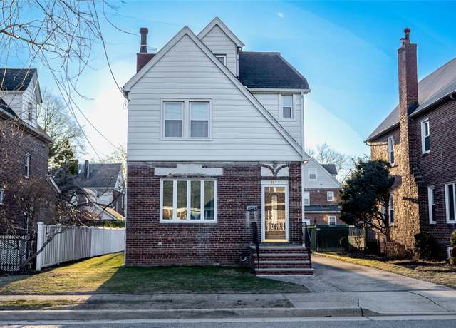 Property at 597 Marcellus, Williston Park, NY 11596, 3 beds, 1.5 baths