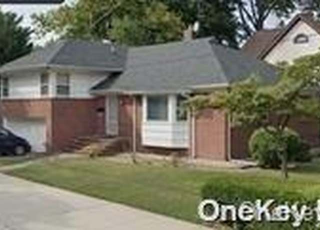 Property at 69-55 Kessel St, Forest Hills, NY 11375, 4 beds, 2.5 baths