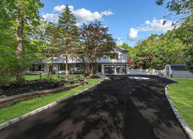 Property at 38 Cottontail Rd, Melville, NY 11747, 4 beds, 4.5 baths