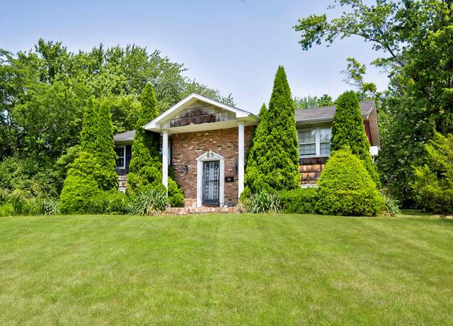 Property at 107 Caramel Rd, Commack, NY 11725, 4 beds, 2.5 baths