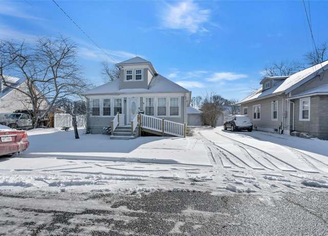 Property at 220 Irving St, Central Islip, NY 11722, 3 beds, 1 bath