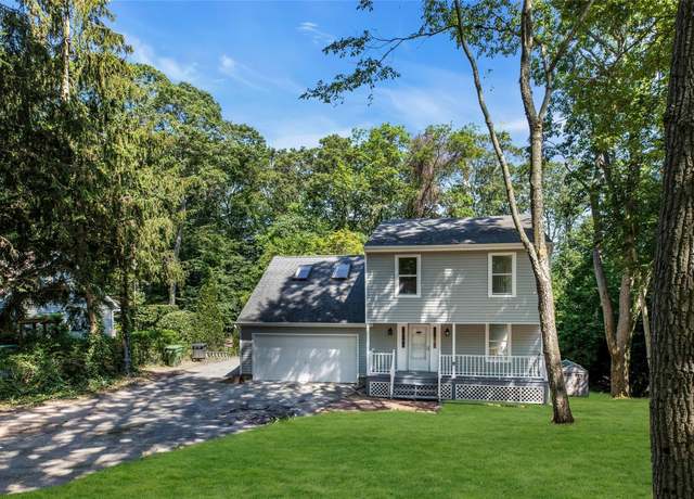 Property at 212 Sheldrake Ave, Port Jefferson, NY 11777, 4 beds, 2.5 baths