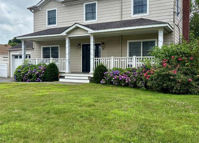 Property at 84 Franklin Ave, East Northport, NY 11731, 3 beds, 2 baths