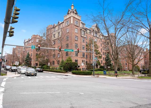 Property at 292 Main St Unit 1D, White Plains, NY 10601, 1 bed, 1 bath